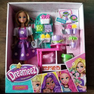 Dreameez Florist Doll and accessories playset